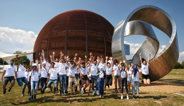 قدم الأن في برنامج CERN للتدريب الداخلي في سويسرا | ممول بالكامل