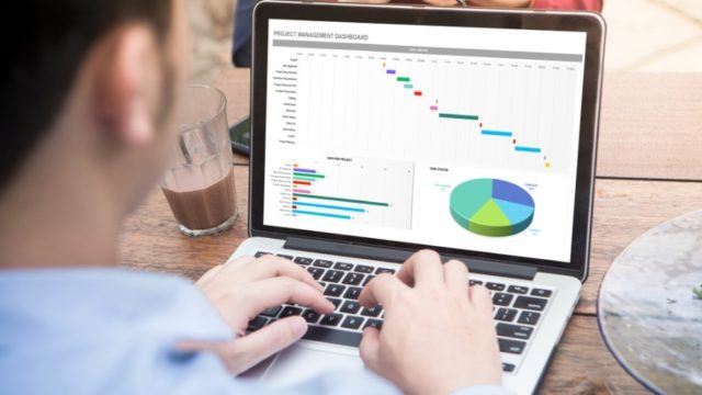 دورة مقدمة عن برنامج إكسيل من منصة Simplilearn