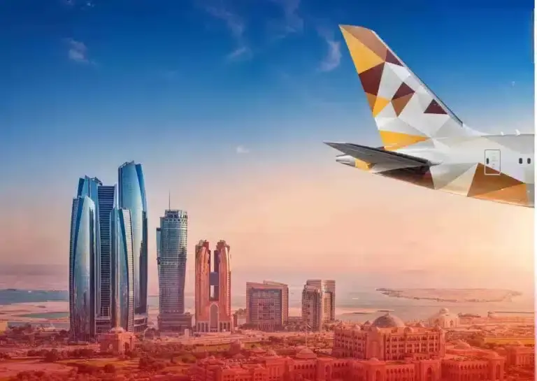 وظائف مضيفين طيران الإمارات 2025 في دبي (تقدم الآن عبر الإنترنت)