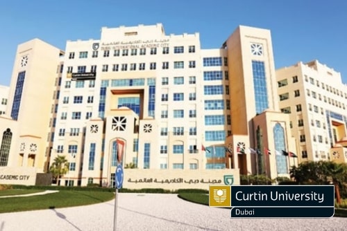 منحة جامعة كيرتن دبي لدراسة البكالوريوس في الإمارات 2021 (ممولة)