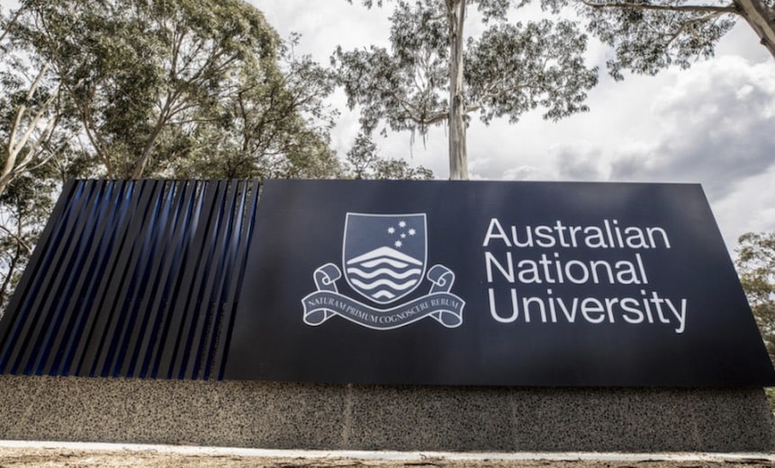 منحة الجامعة الوطنية الأسترالية للدراسات العليا في القانون 2021