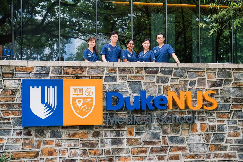 منحة كلية الطب Duke NUS Medical School لدراسة البكالوريوس والماجستير في سنغافورة 2021 (ممولة)